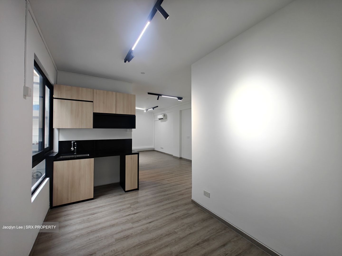 The Modules (D15), Office #557355201